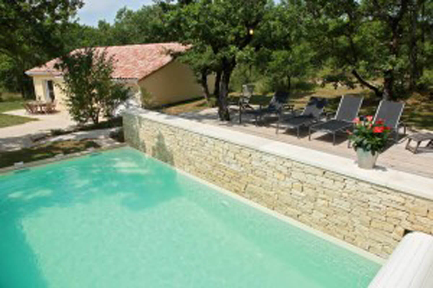 villasoccitanes les chênes piscine chauffée 8 m x 4 m